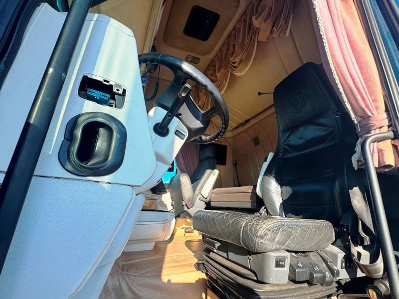 Vetopöytäauto Scania R620-V8 Special Interior. hydr. system. Air / Air suspension: kuva Vetopöytäauto Scania R620-V8 Special Interior. hydr. system. Air / Air suspension