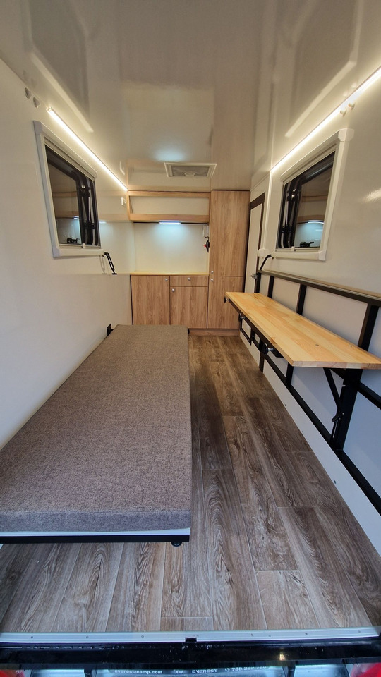 Everest MiniCamp przyczepa kempingowa Ciężarowa towarowa - Asuntovaunu: kuva Everest MiniCamp przyczepa kempingowa Ciężarowa towarowa - Asuntovaunu Everest MiniCamp przyczepa kempingowa Ciężarowa towarowa - Asuntovaunu: kuva Everest MiniCamp przyczepa kempingowa Ciężarowa towarowa - Asuntovaunu