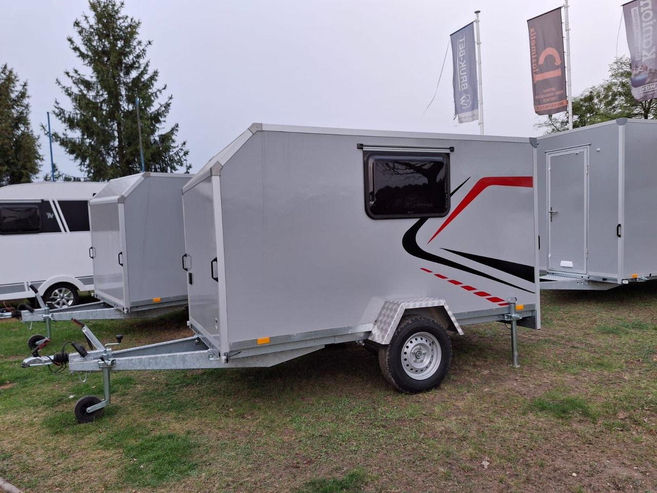 MiniCamp mini przyczepa kempingowa wyprawowa Everest Niewiadów - Asuntovaunu: kuva MiniCamp mini przyczepa kempingowa wyprawowa Everest Niewiadów - Asuntovaunu MiniCamp mini przyczepa kempingowa wyprawowa Everest Niewiadów - Asuntovaunu: kuva MiniCamp mini przyczepa kempingowa wyprawowa Everest Niewiadów - Asuntovaunu