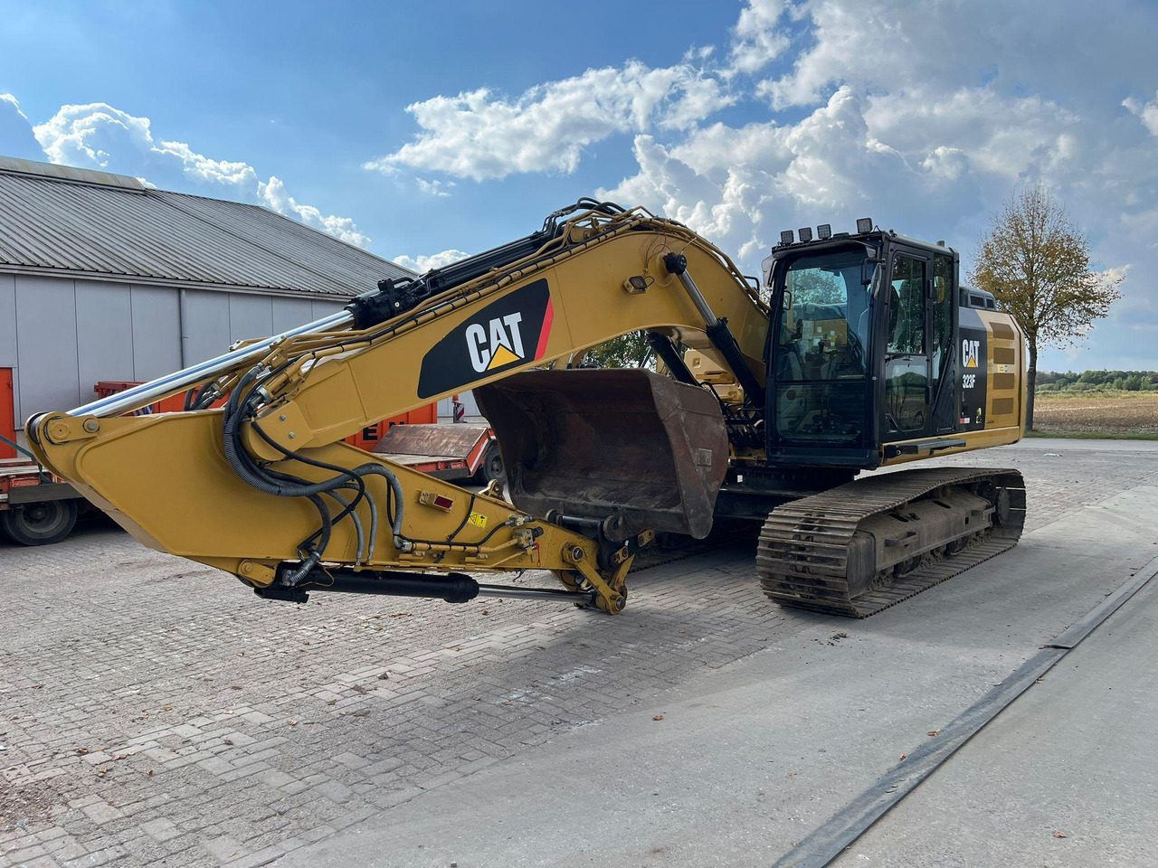 Caterpillar 323FL - Telakaivukone: kuva Caterpillar 323FL - Telakaivukone Caterpillar 323FL - Telakaivukone: kuva Caterpillar 323FL - Telakaivukone