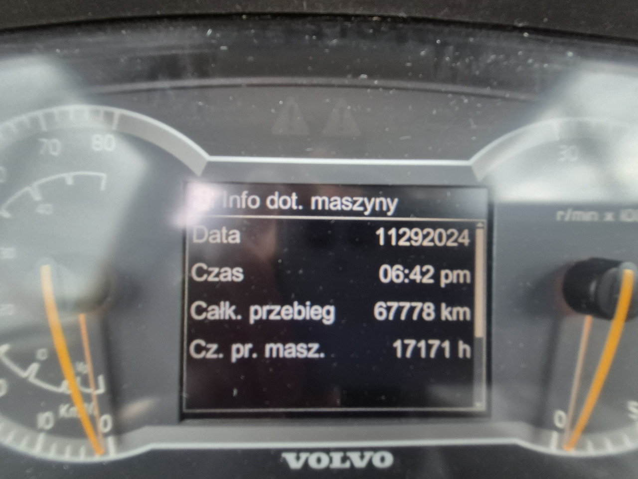 Nivelkippiauto VOLVO A30G: kuva Nivelkippiauto VOLVO A30G