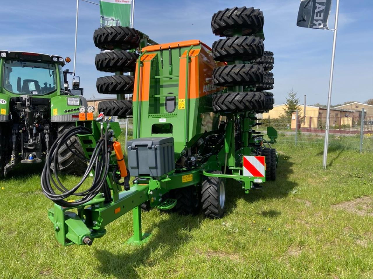 Amazone CIRRIUS 6003AKTION - Kylvölannoitin: kuva Amazone CIRRIUS 6003AKTION - Kylvölannoitin Amazone CIRRIUS 6003AKTION - Kylvölannoitin: kuva Amazone CIRRIUS 6003AKTION - Kylvölannoitin