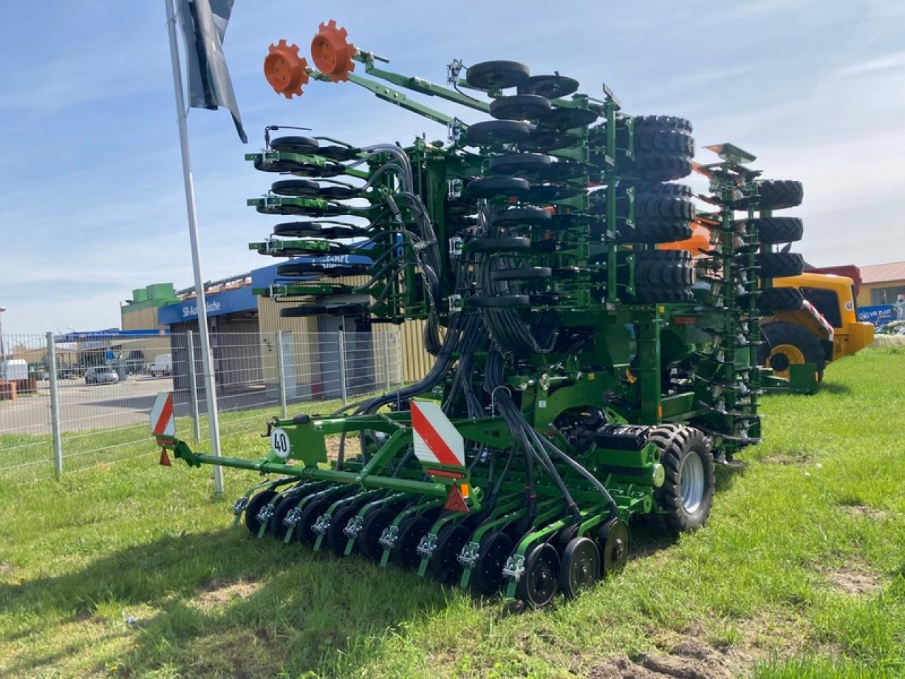 Amazone CIRRIUS 6003AKTION - Kylvölannoitin: kuva Amazone CIRRIUS 6003AKTION - Kylvölannoitin Amazone CIRRIUS 6003AKTION - Kylvölannoitin: kuva Amazone CIRRIUS 6003AKTION - Kylvölannoitin