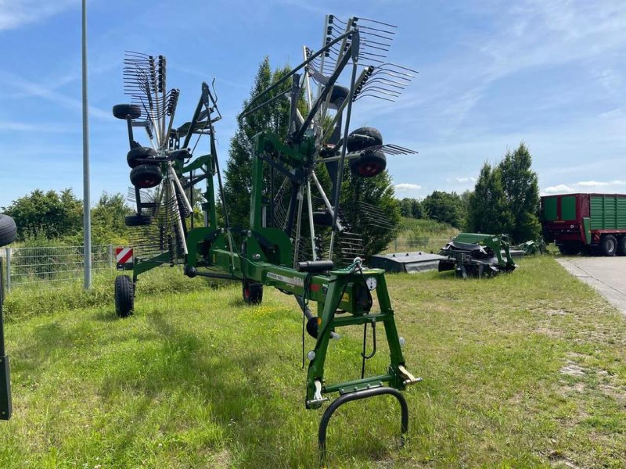 Fendt FORMER 1603 AKTION - Pöyhin: kuva Fendt FORMER 1603 AKTION - Pöyhin Fendt FORMER 1603 AKTION - Pöyhin: kuva Fendt FORMER 1603 AKTION - Pöyhin