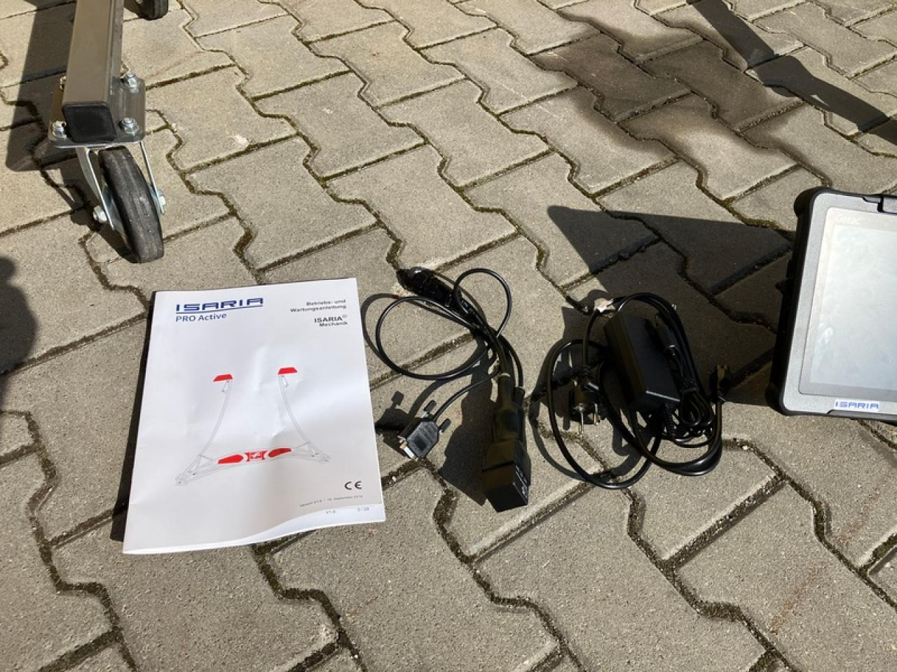 ISARIA PRO ACTIVE N-SENSOR - Navigointijärjestelmä: kuva ISARIA PRO ACTIVE N-SENSOR - Navigointijärjestelmä ISARIA PRO ACTIVE N-SENSOR - Navigointijärjestelmä: kuva ISARIA PRO ACTIVE N-SENSOR - Navigointijärjestelmä