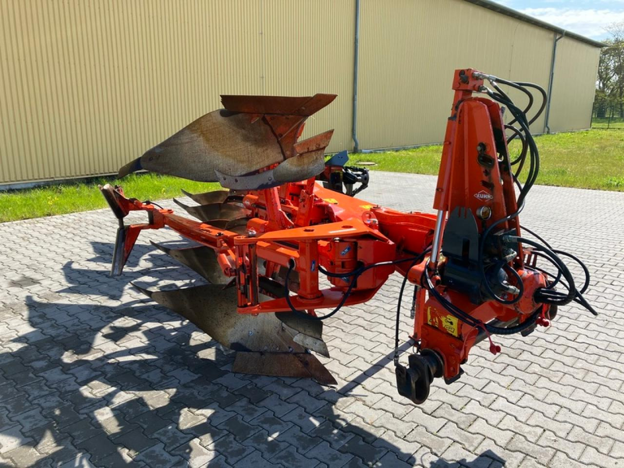 Kuhn VM 153 - Aura: kuva Kuhn VM 153 - Aura Kuhn VM 153 - Aura: kuva Kuhn VM 153 - Aura