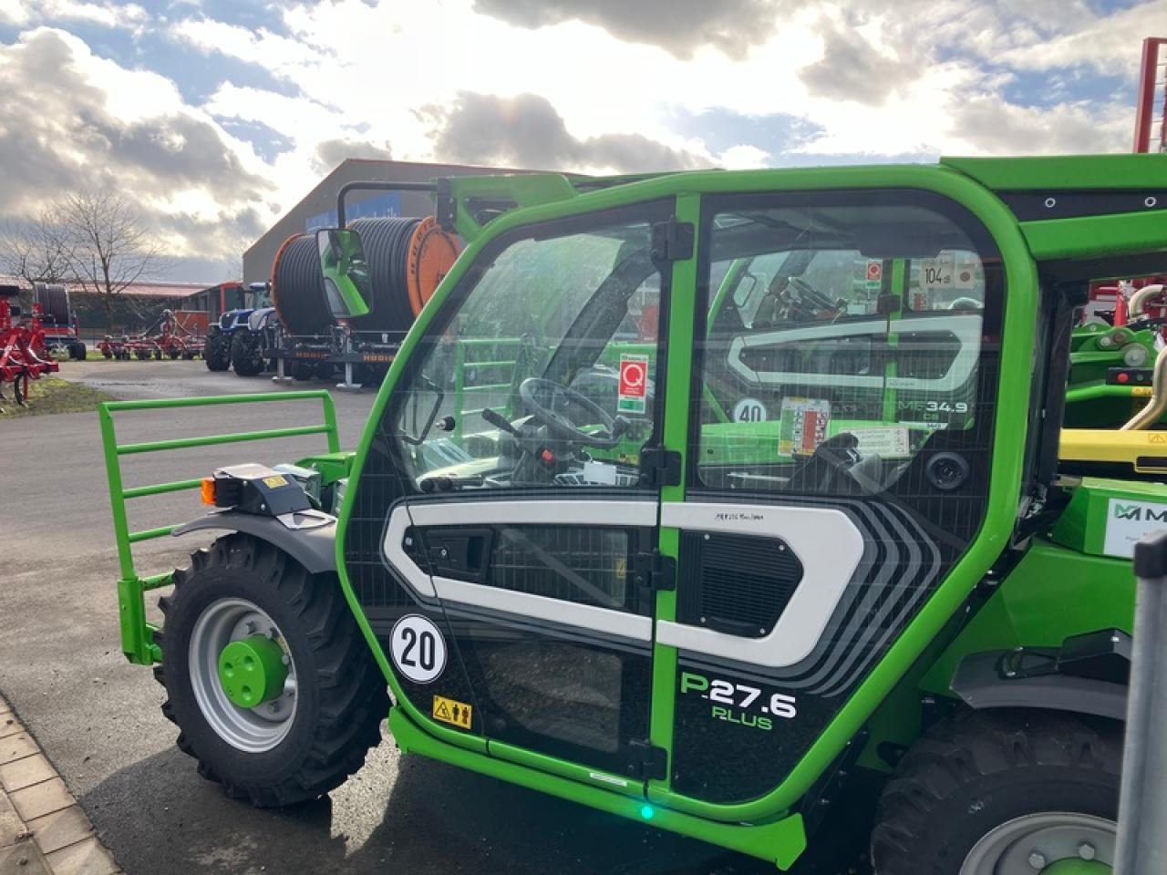 Merlo P27.6 PLUSAKTION - Kurottaja: kuva Merlo P27.6 PLUSAKTION - Kurottaja Merlo P27.6 PLUSAKTION - Kurottaja: kuva Merlo P27.6 PLUSAKTION - Kurottaja