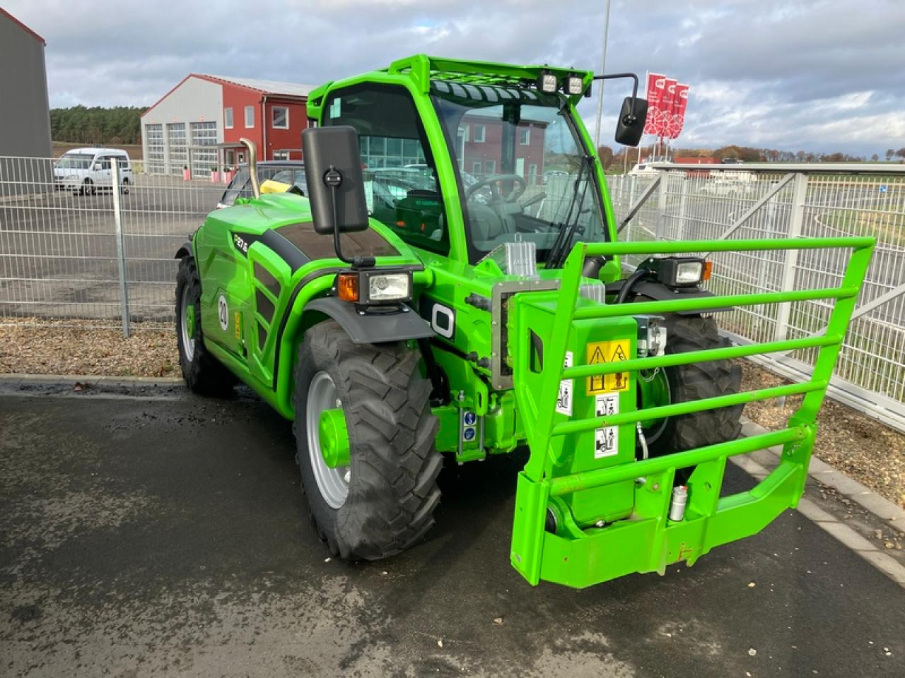 Merlo P27.6 PLUSAKTION - Kurottaja: kuva Merlo P27.6 PLUSAKTION - Kurottaja Merlo P27.6 PLUSAKTION - Kurottaja: kuva Merlo P27.6 PLUSAKTION - Kurottaja