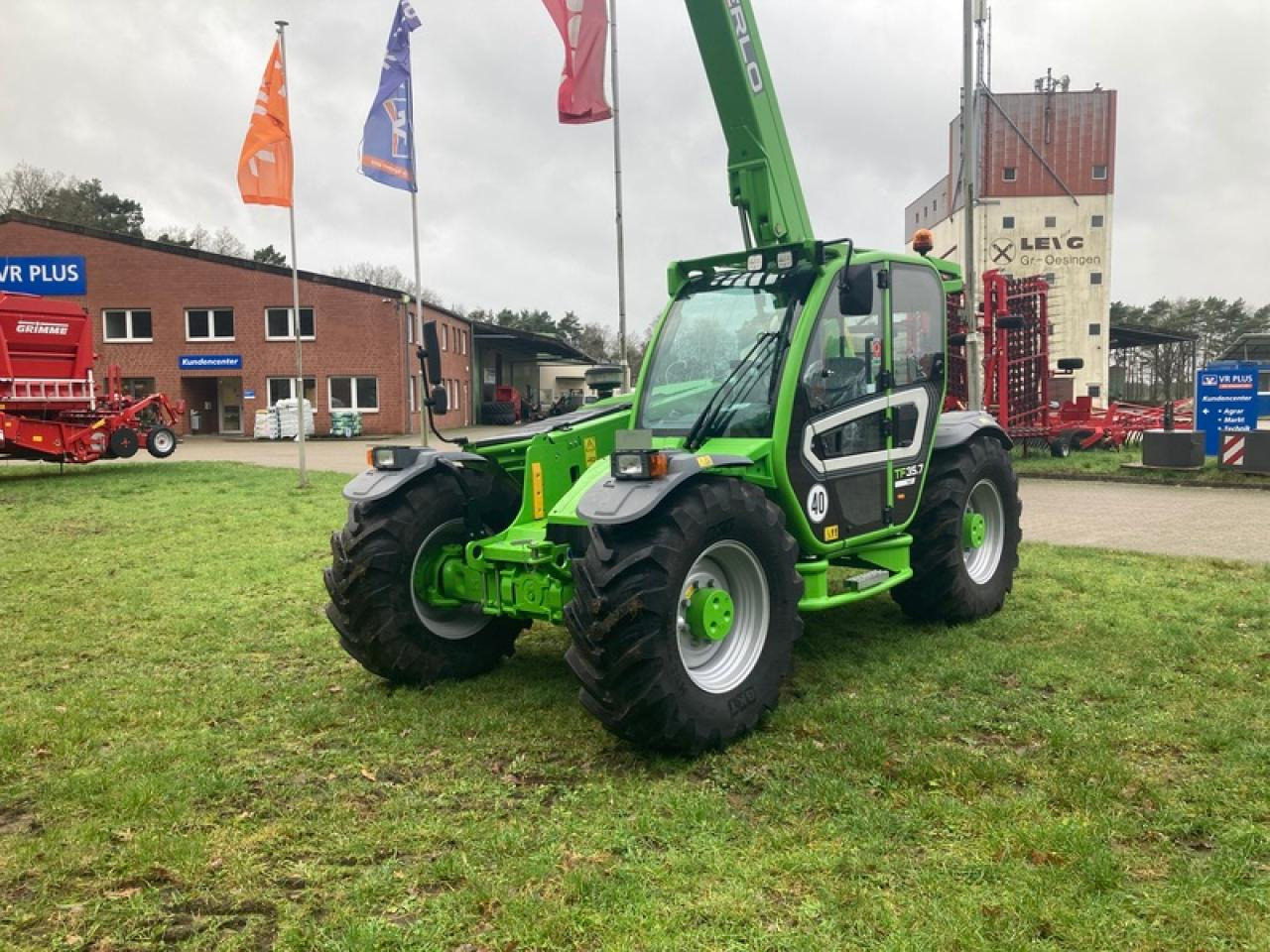Merlo TF 35.7-140 AKTION - Kurottaja: kuva Merlo TF 35.7-140 AKTION - Kurottaja Merlo TF 35.7-140 AKTION - Kurottaja: kuva Merlo TF 35.7-140 AKTION - Kurottaja