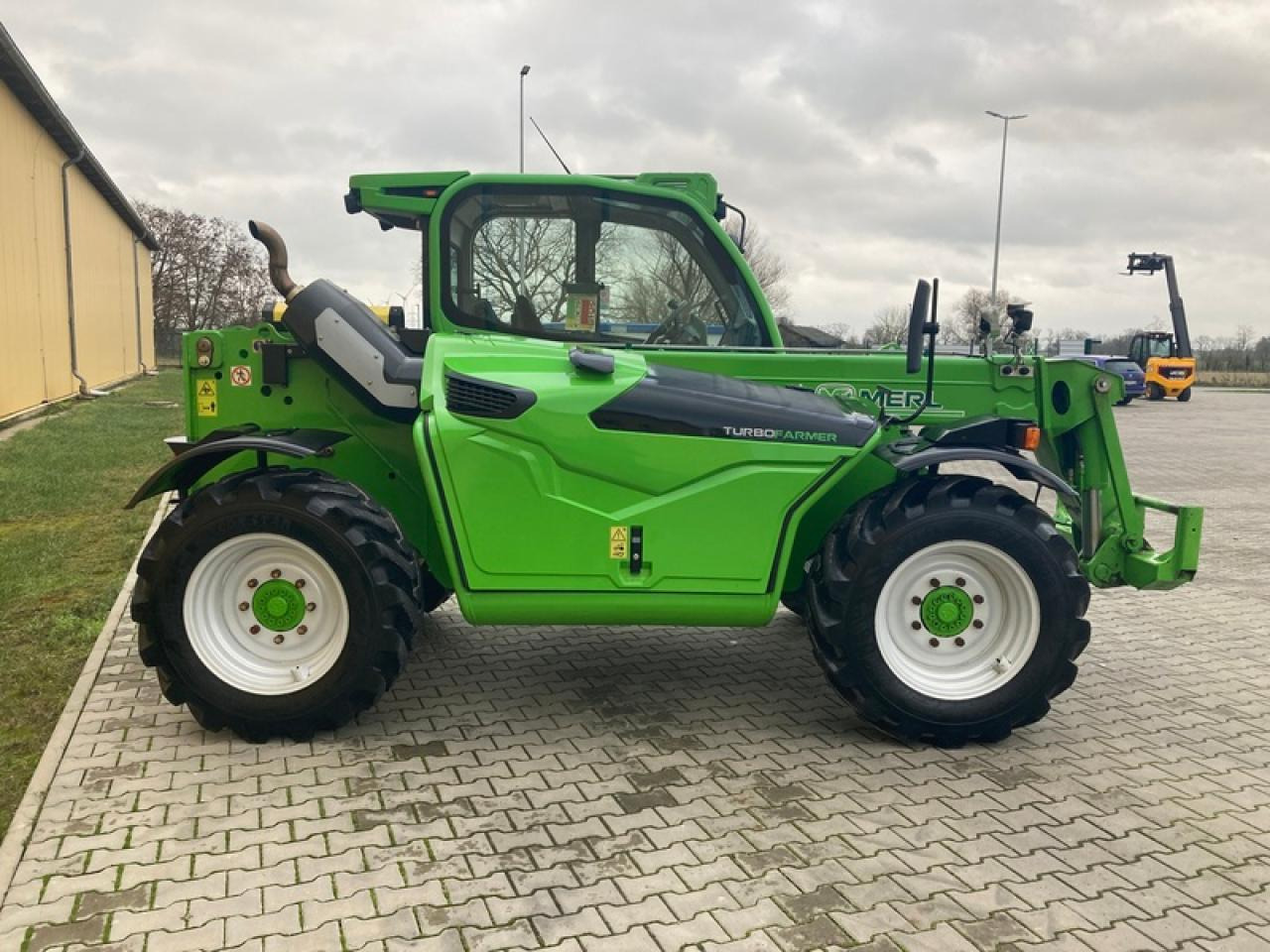 Merlo TF42.7-140 - Kurottaja: kuva Merlo TF42.7-140 - Kurottaja Merlo TF42.7-140 - Kurottaja: kuva Merlo TF42.7-140 - Kurottaja