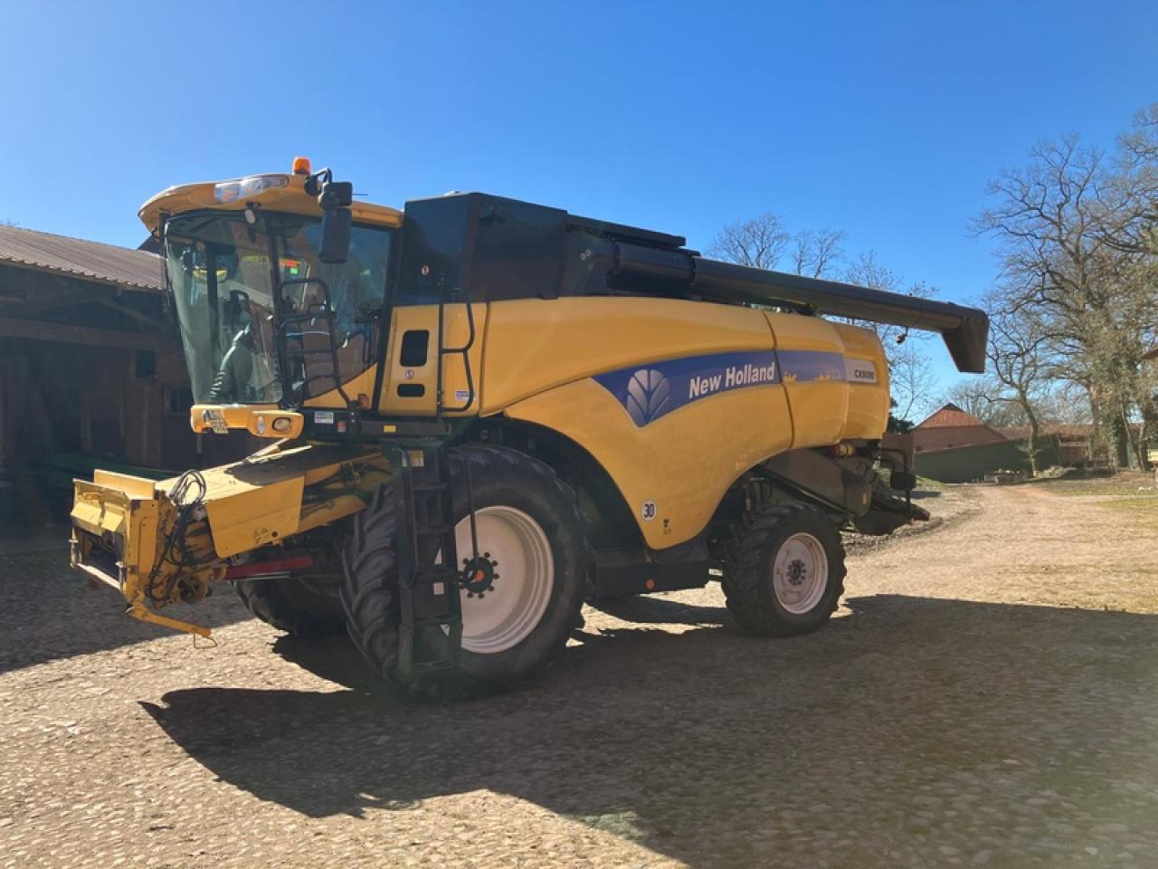 New Holland CX 8090 ALLRAD - Leikkuupuimuri: kuva New Holland CX 8090 ALLRAD - Leikkuupuimuri New Holland CX 8090 ALLRAD - Leikkuupuimuri: kuva New Holland CX 8090 ALLRAD - Leikkuupuimuri