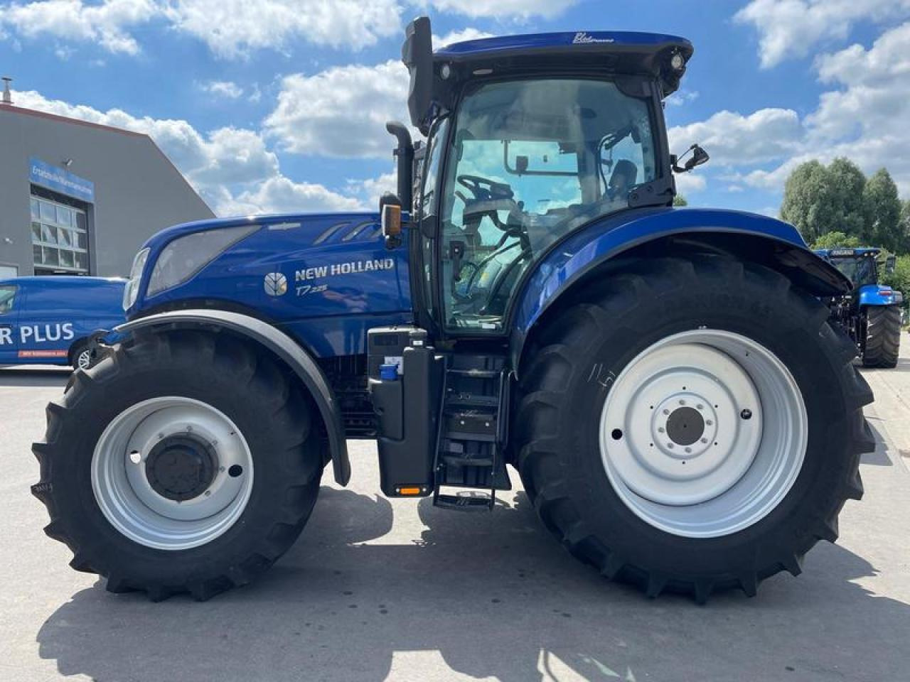 New Holland T 7.225 AKTION - Traktori: kuva New Holland T 7.225 AKTION - Traktori New Holland T 7.225 AKTION - Traktori: kuva New Holland T 7.225 AKTION - Traktori