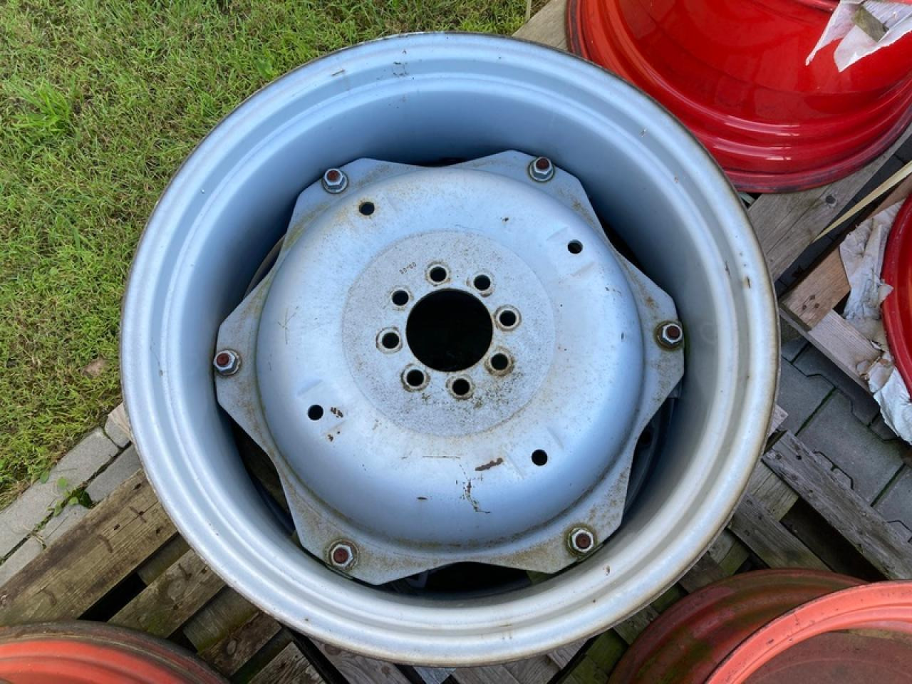 VERSTELLFELGEN W11X28 - Vanne - Maatalouskoneet: kuva VERSTELLFELGEN W11X28 - Vanne - Maatalouskoneet VERSTELLFELGEN W11X28 - Vanne - Maatalouskoneet: kuva VERSTELLFELGEN W11X28 - Vanne - Maatalouskoneet