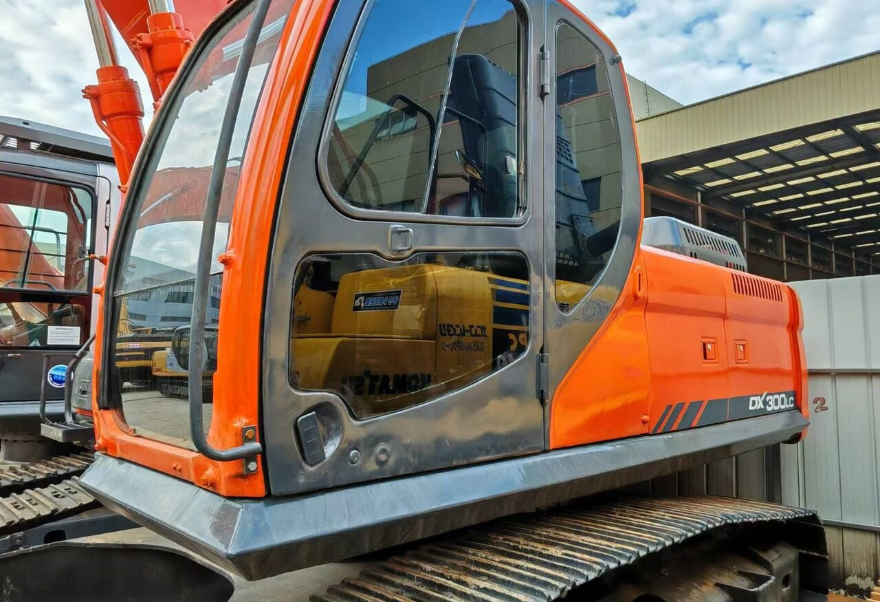 Doosan DX300LC - Telakaivukone: kuva Doosan DX300LC - Telakaivukone Doosan DX300LC - Telakaivukone: kuva Doosan DX300LC - Telakaivukone
