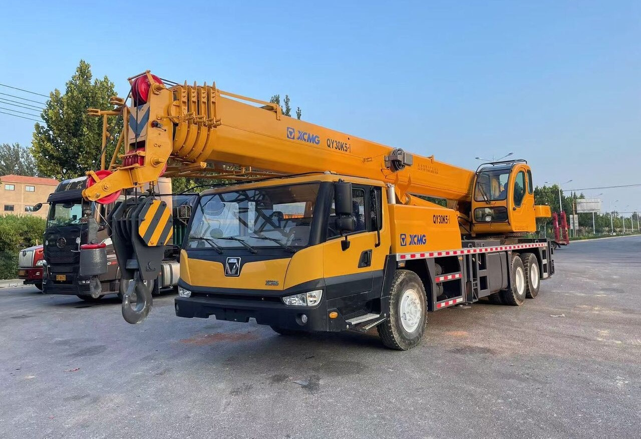 XCMG - Ajoneuvonosturi: kuva XCMG - Ajoneuvonosturi XCMG - Ajoneuvonosturi: kuva XCMG - Ajoneuvonosturi