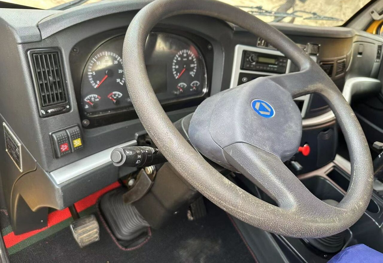 XCMG - Ajoneuvonosturi: kuva XCMG - Ajoneuvonosturi XCMG - Ajoneuvonosturi: kuva XCMG - Ajoneuvonosturi