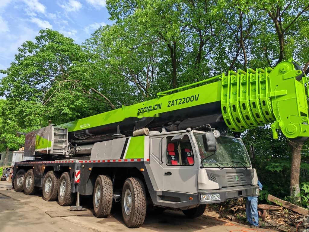 Zoomlion ZTC2200V 220T 220ton - Ajoneuvonosturi: kuva Zoomlion ZTC2200V 220T 220ton - Ajoneuvonosturi Zoomlion ZTC2200V 220T 220ton - Ajoneuvonosturi: kuva Zoomlion ZTC2200V 220T 220ton - Ajoneuvonosturi