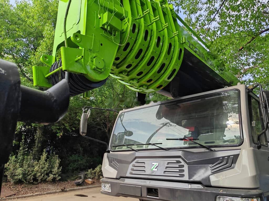 Zoomlion ZTC2200V 220T 220ton - Ajoneuvonosturi: kuva Zoomlion ZTC2200V 220T 220ton - Ajoneuvonosturi Zoomlion ZTC2200V 220T 220ton - Ajoneuvonosturi: kuva Zoomlion ZTC2200V 220T 220ton - Ajoneuvonosturi