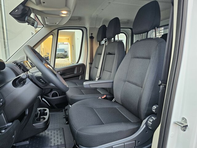 FIAT Ducato MAXI Serie 9.2 2025 DOKA 3-Seitenkiipper - Kuorma-auto: kuva FIAT Ducato MAXI Serie 9.2 2025 DOKA 3-Seitenkiipper - Kuorma-auto FIAT Ducato MAXI Serie 9.2 2025 DOKA 3-Seitenkiipper - Kuorma-auto: kuva FIAT Ducato MAXI Serie 9.2 2025 DOKA 3-Seitenkiipper - Kuorma-auto