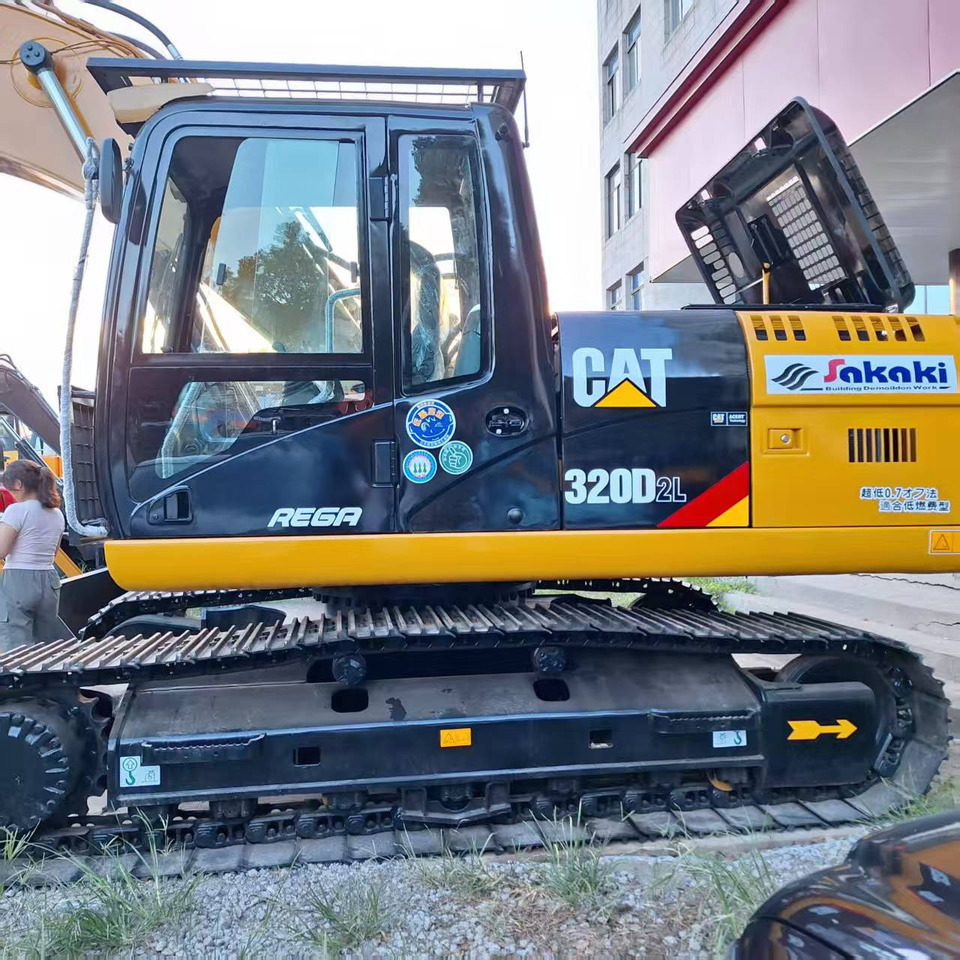 CAT 320D2L Excavator - Telakaivukone: kuva CAT 320D2L Excavator - Telakaivukone CAT 320D2L Excavator - Telakaivukone: kuva CAT 320D2L Excavator - Telakaivukone