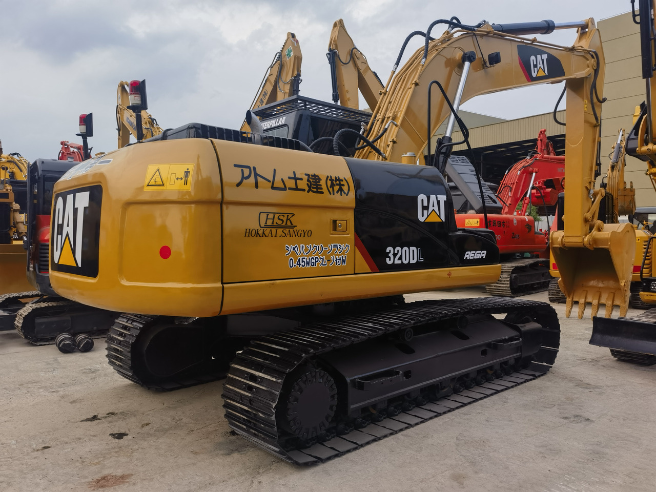 CAT 320DL Excavator - Telakaivukone: kuva CAT 320DL Excavator - Telakaivukone CAT 320DL Excavator - Telakaivukone: kuva CAT 320DL Excavator - Telakaivukone