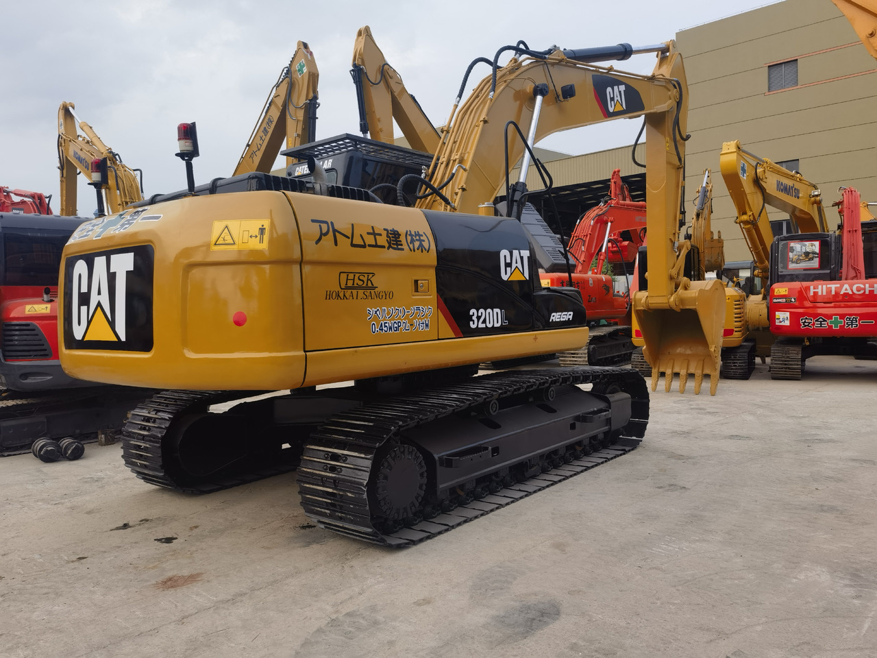 CAT 320DL Excavator - Telakaivukone: kuva CAT 320DL Excavator - Telakaivukone CAT 320DL Excavator - Telakaivukone: kuva CAT 320DL Excavator - Telakaivukone