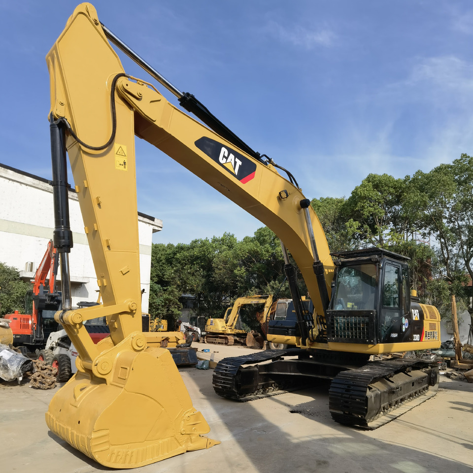 CAT 330D Excavator - Telakaivukone: kuva  CAT 330D Excavator - Telakaivukone CAT 330D Excavator - Telakaivukone: kuva  CAT 330D Excavator - Telakaivukone