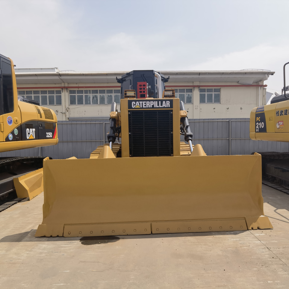 CAT D6G BullDozer - Puskutraktori: kuva CAT D6G BullDozer - Puskutraktori CAT D6G BullDozer - Puskutraktori: kuva CAT D6G BullDozer - Puskutraktori