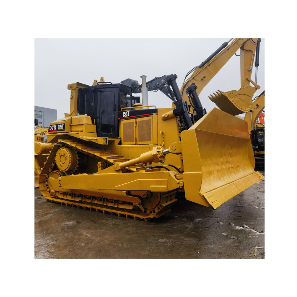 CAT D7R Bulldozer - Puskutraktori: kuva CAT D7R Bulldozer - Puskutraktori CAT D7R Bulldozer - Puskutraktori: kuva CAT D7R Bulldozer - Puskutraktori