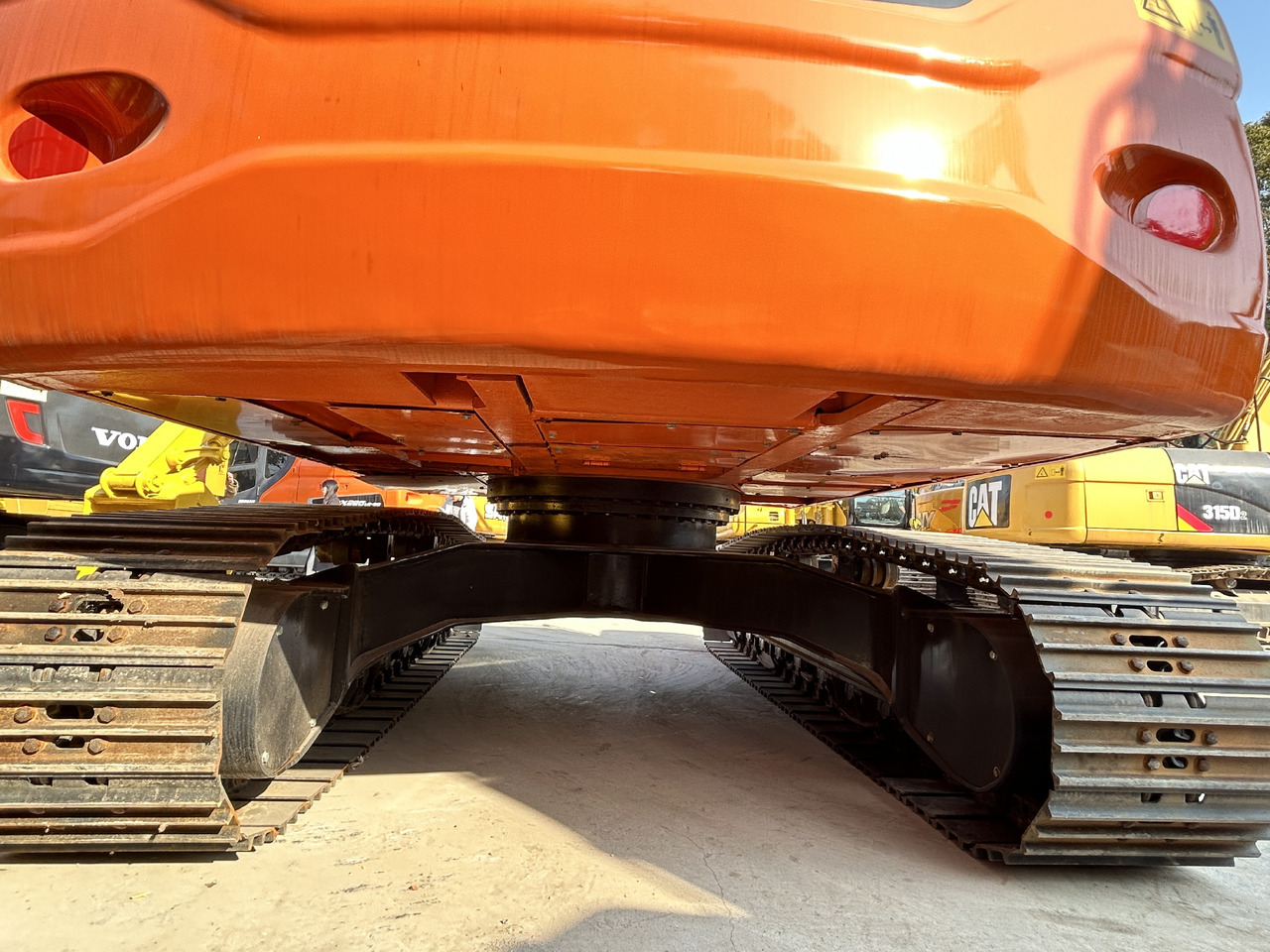 DOOSAN Doosan DX225LC Crawler excavator - Telakaivukone: kuva DOOSAN Doosan DX225LC Crawler excavator - Telakaivukone DOOSAN Doosan DX225LC Crawler excavator - Telakaivukone: kuva DOOSAN Doosan DX225LC Crawler excavator - Telakaivukone