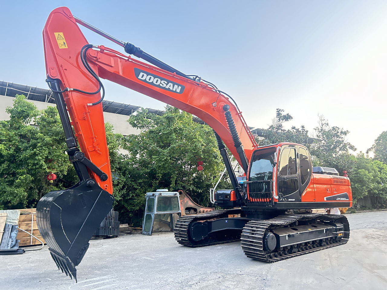 Doosan DX300LC Crawler Excavator - Telakaivukone: kuva Doosan DX300LC Crawler Excavator - Telakaivukone Doosan DX300LC Crawler Excavator - Telakaivukone: kuva Doosan DX300LC Crawler Excavator - Telakaivukone