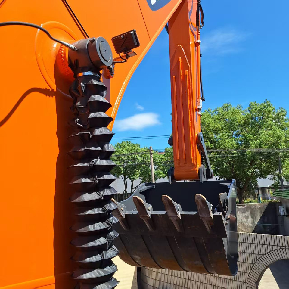 Doosan Dx225LCA Crawler Excavator - Telakaivukone: kuva Doosan Dx225LCA Crawler Excavator - Telakaivukone Doosan Dx225LCA Crawler Excavator - Telakaivukone: kuva Doosan Dx225LCA Crawler Excavator - Telakaivukone