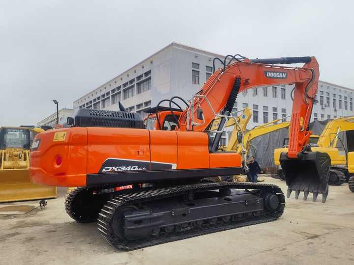 Good Condition Used Excavators Japan Used Excavator DOOSAN DX340LCA Hydraulic Crawler Digger Excavator for Sale - Telakaivukone: kuva Good Condition Used Excavators Japan Used Excavator DOOSAN DX340LCA Hydraulic Crawler Digger Excavator for Sale - Telakaivukone Good Condition Used Excavators Japan Used Excavator DOOSAN DX340LCA Hydraulic Crawler Digger Excavator for Sale - Telakaivukone: kuva Good Condition Used Excavators Japan Used Excavator DOOSAN DX340LCA Hydraulic Crawler Digger Excavator for Sale - Telakaivukone