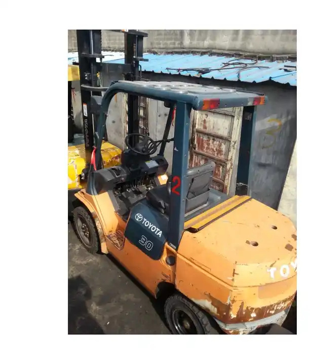 Dieseltrukki Good condition used Toyota 3 ton forklift trucks FD30 forklift second hand for sale: kuva Dieseltrukki Good condition used Toyota 3 ton forklift trucks FD30 forklift second hand for sale