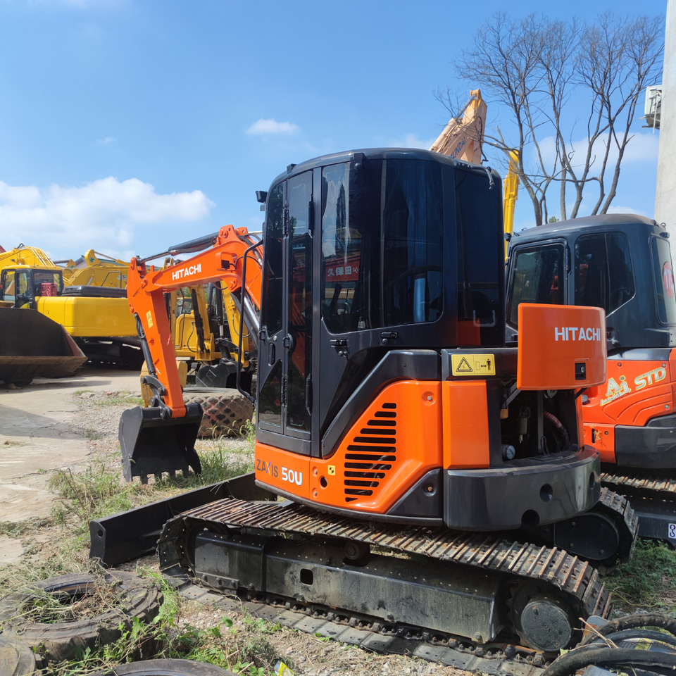Hitachi ZX50U Excavator - Telakaivukone: kuva Hitachi ZX50U Excavator - Telakaivukone Hitachi ZX50U Excavator - Telakaivukone: kuva Hitachi ZX50U Excavator - Telakaivukone
