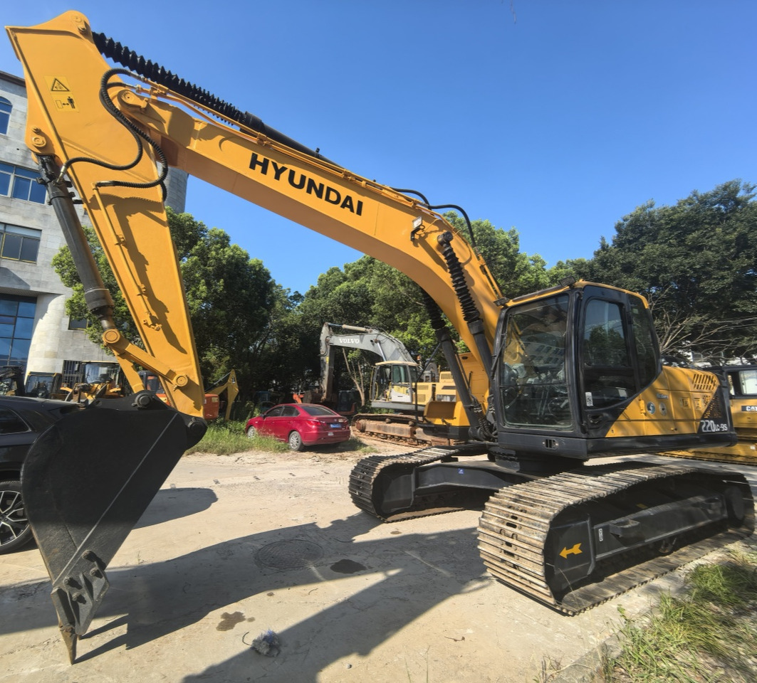 Hyundai 220lc-9s excavator - Pyöräalustainen kaivinkone: kuva Hyundai 220lc-9s excavator - Pyöräalustainen kaivinkone Hyundai 220lc-9s excavator - Pyöräalustainen kaivinkone: kuva Hyundai 220lc-9s excavator - Pyöräalustainen kaivinkone