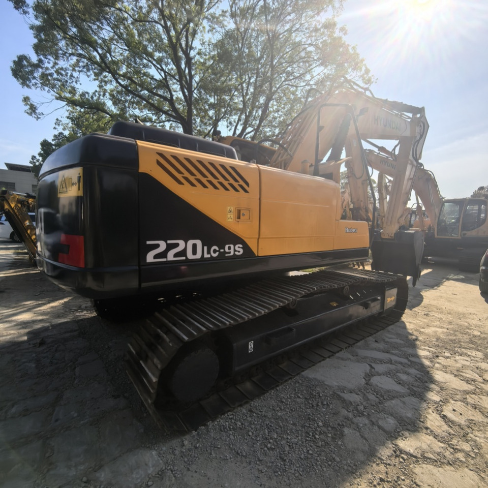 Hyundai 220lc-9s excavator - Pyöräalustainen kaivinkone: kuva Hyundai 220lc-9s excavator - Pyöräalustainen kaivinkone Hyundai 220lc-9s excavator - Pyöräalustainen kaivinkone: kuva Hyundai 220lc-9s excavator - Pyöräalustainen kaivinkone
