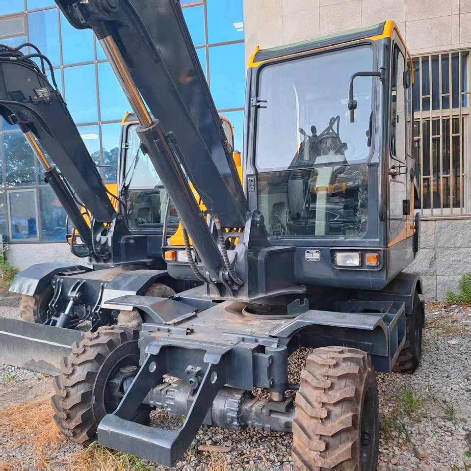 Hyundai 60wvs excavator - Pyöräalustainen kaivinkone: kuva Hyundai 60wvs excavator - Pyöräalustainen kaivinkone Hyundai 60wvs excavator - Pyöräalustainen kaivinkone: kuva Hyundai 60wvs excavator - Pyöräalustainen kaivinkone