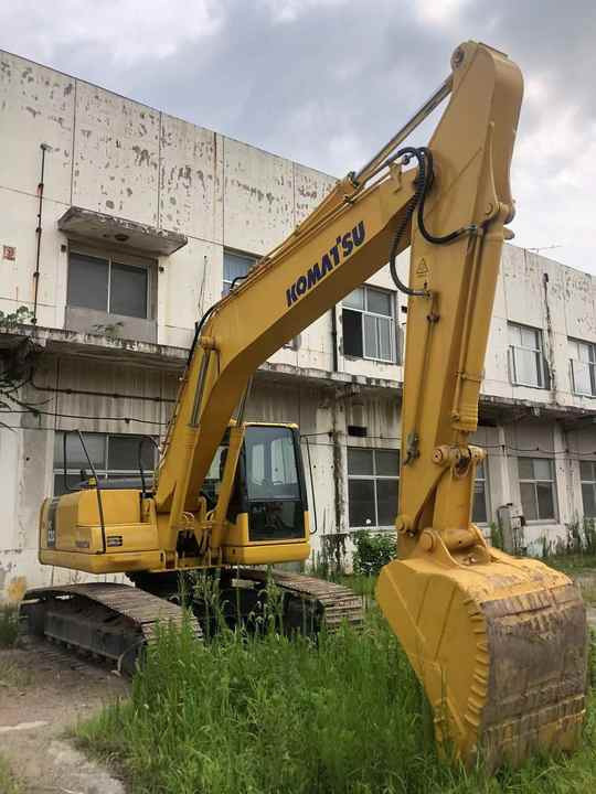 Komatsu PC220-7 - Telakaivukone: kuva Komatsu PC220-7 - Telakaivukone Komatsu PC220-7 - Telakaivukone: kuva Komatsu PC220-7 - Telakaivukone