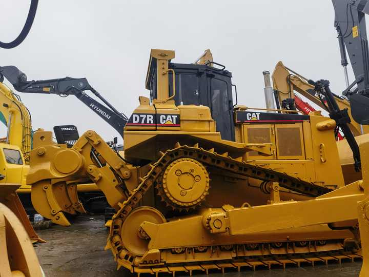 Second Hand CAT D8R Dozer Caterpillar Used D7R D8R tractor bulldozer with good engine for sale - Puskutraktori: kuva Second Hand CAT D8R Dozer Caterpillar Used D7R D8R tractor bulldozer with good engine for sale - Puskutraktori Second Hand CAT D8R Dozer Caterpillar Used D7R D8R tractor bulldozer with good engine for sale - Puskutraktori: kuva Second Hand CAT D8R Dozer Caterpillar Used D7R D8R tractor bulldozer with good engine for sale - Puskutraktori