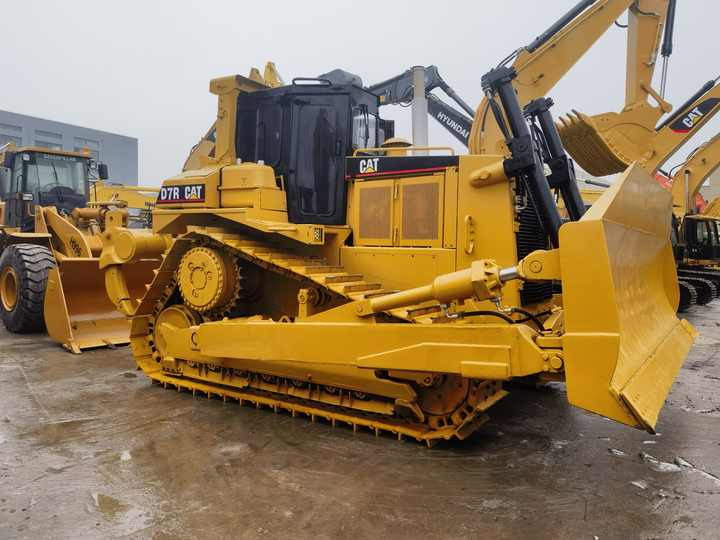 Second Hand CAT D8R Dozer Caterpillar Used D7R D8R tractor bulldozer with good engine for sale - Puskutraktori: kuva Second Hand CAT D8R Dozer Caterpillar Used D7R D8R tractor bulldozer with good engine for sale - Puskutraktori Second Hand CAT D8R Dozer Caterpillar Used D7R D8R tractor bulldozer with good engine for sale - Puskutraktori: kuva Second Hand CAT D8R Dozer Caterpillar Used D7R D8R tractor bulldozer with good engine for sale - Puskutraktori