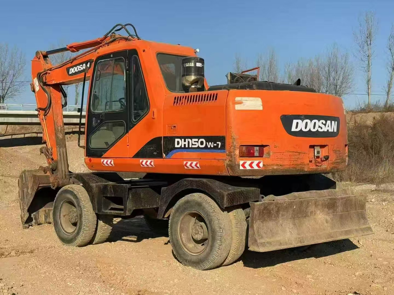 Doosan Doosan dh150w-7 wheel excavator - Pyöräalustainen kaivinkone: kuva doosan Doosan dh150w-7 wheel excavator - Pyöräalustainen kaivinkone Doosan Doosan dh150w-7 wheel excavator - Pyöräalustainen kaivinkone: kuva doosan Doosan dh150w-7 wheel excavator - Pyöräalustainen kaivinkone