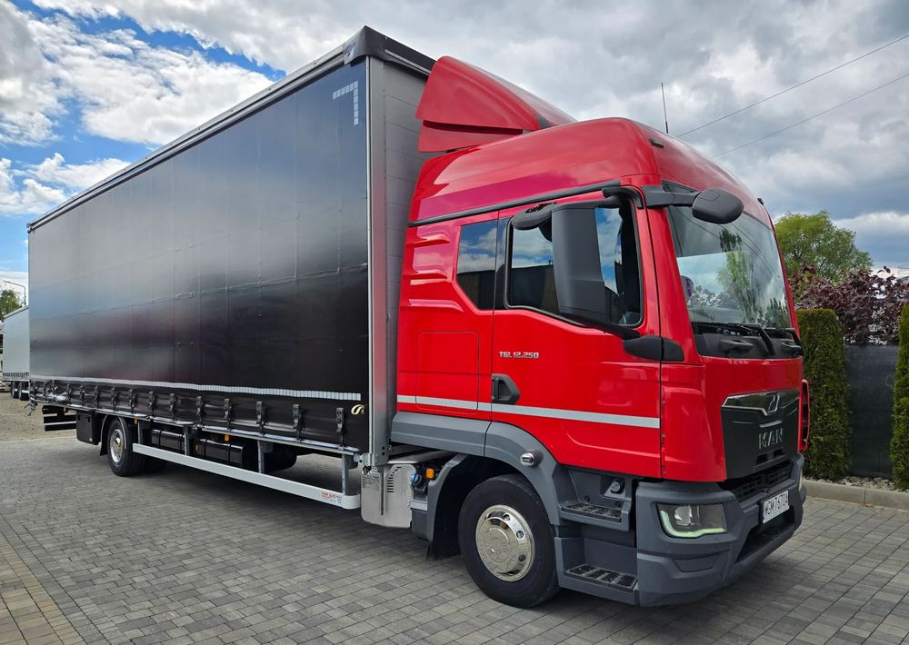 MAN TGL 12.250 - Pressukapelli kuorma-auto: kuva MAN TGL 12.250 - Pressukapelli kuorma-auto MAN TGL 12.250 - Pressukapelli kuorma-auto: kuva MAN TGL 12.250 - Pressukapelli kuorma-auto