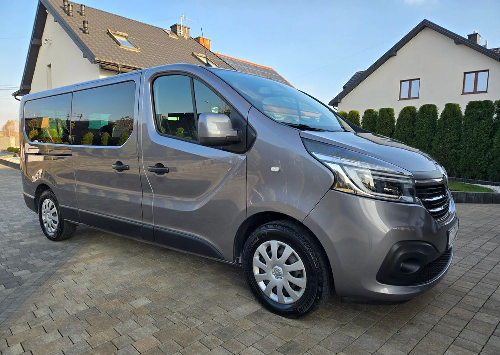 Renault Trafic Grand SpaceClass 2.0 dCi EDC - Minibussi, Pikkubussi: kuva Renault Trafic Grand SpaceClass 2.0 dCi EDC - Minibussi, Pikkubussi Renault Trafic Grand SpaceClass 2.0 dCi EDC - Minibussi, Pikkubussi: kuva Renault Trafic Grand SpaceClass 2.0 dCi EDC - Minibussi, Pikkubussi