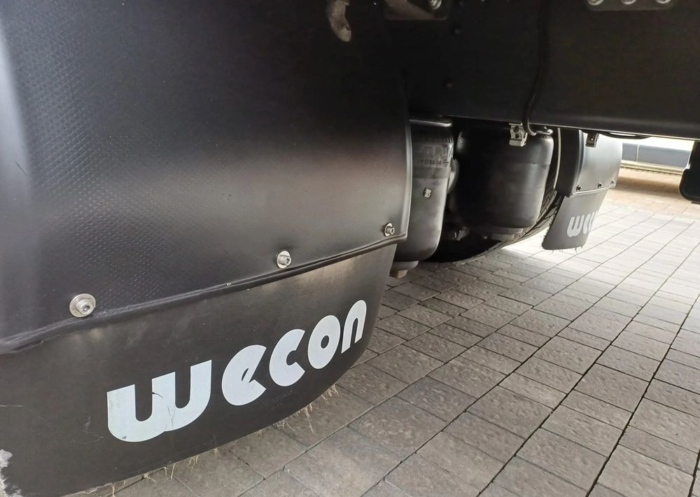 Vetopöytäauto Scania P280 klima postoiowa: kuva Vetopöytäauto Scania P280 klima postoiowa Vetopöytäauto Scania P280 klima postoiowa: kuva Vetopöytäauto Scania P280 klima postoiowa