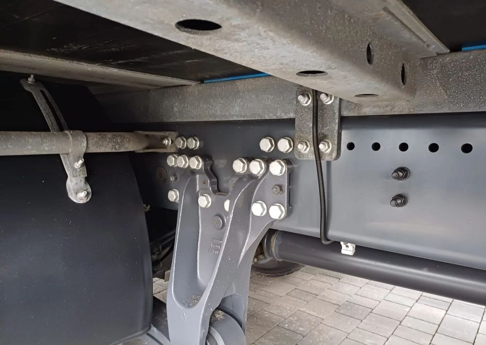 Vetopöytäauto Scania P280 klima postoiowa: kuva Vetopöytäauto Scania P280 klima postoiowa Vetopöytäauto Scania P280 klima postoiowa: kuva Vetopöytäauto Scania P280 klima postoiowa