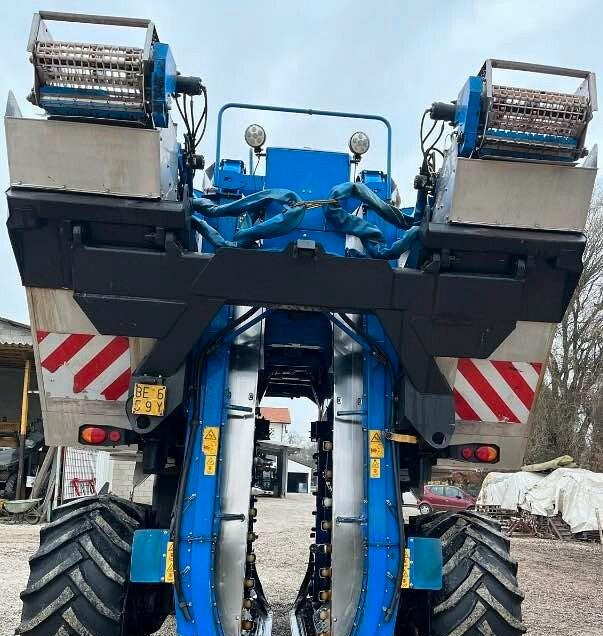 Vendemmiatrice Braud VL 6060 - Viinin korjuukone: kuva Vendemmiatrice Braud VL 6060 - Viinin korjuukone Vendemmiatrice Braud VL 6060 - Viinin korjuukone: kuva Vendemmiatrice Braud VL 6060 - Viinin korjuukone