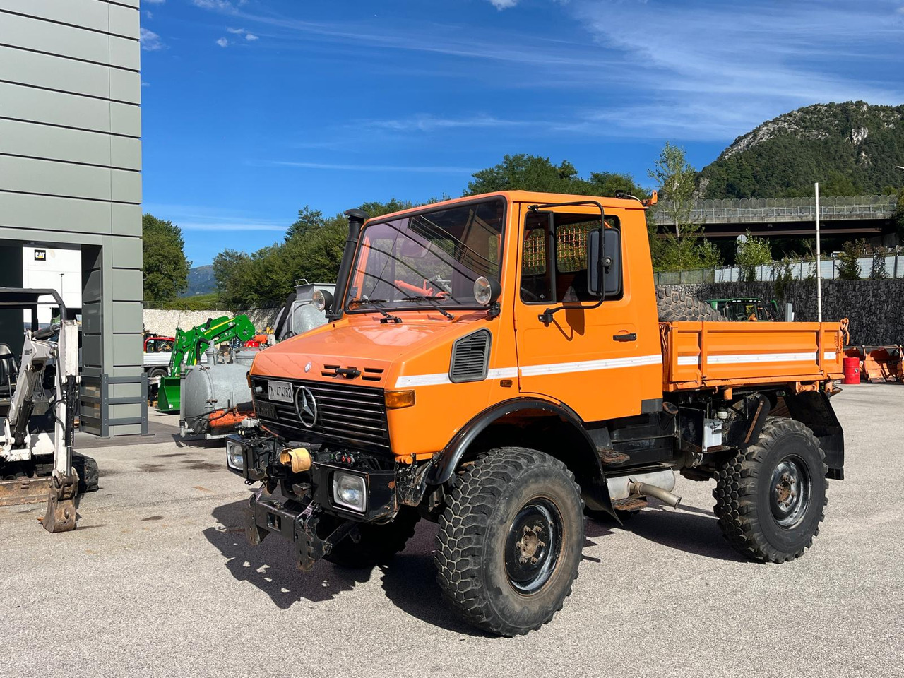 MERCEDES BENZ UNIMOG U1200 – 70 - Kippiauto kuorma-auto: kuva MERCEDES BENZ UNIMOG U1200 – 70 - Kippiauto kuorma-auto MERCEDES BENZ UNIMOG U1200 – 70 - Kippiauto kuorma-auto: kuva MERCEDES BENZ UNIMOG U1200 – 70 - Kippiauto kuorma-auto