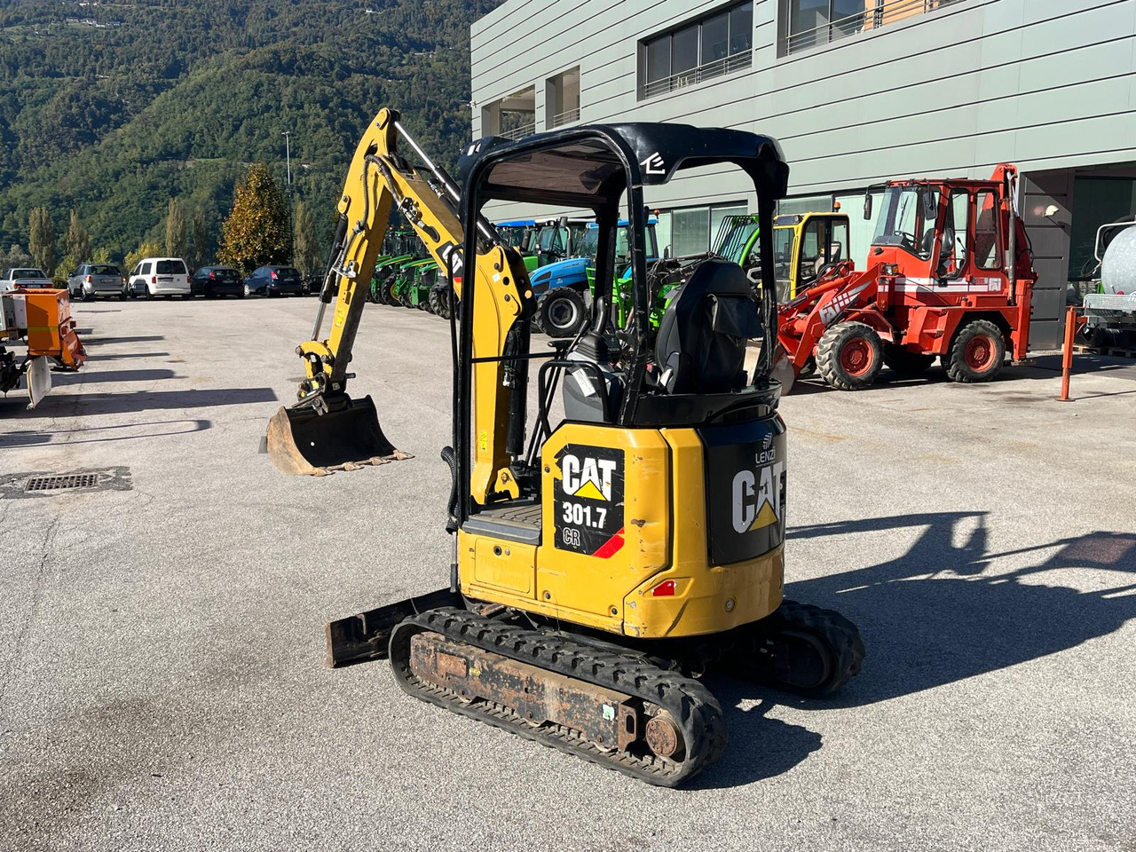 Minikuormaaja MINIESCAVATORE CAT 301.7 CR: kuva Minikuormaaja MINIESCAVATORE CAT 301.7 CR Minikuormaaja MINIESCAVATORE CAT 301.7 CR: kuva Minikuormaaja MINIESCAVATORE CAT 301.7 CR