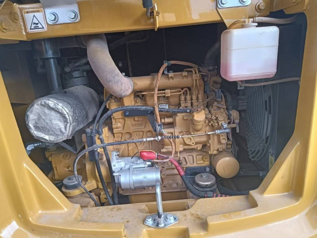 CAT 305.5 - Minikuormaaja: kuva CAT 305.5 - Minikuormaaja CAT 305.5 - Minikuormaaja: kuva CAT 305.5 - Minikuormaaja